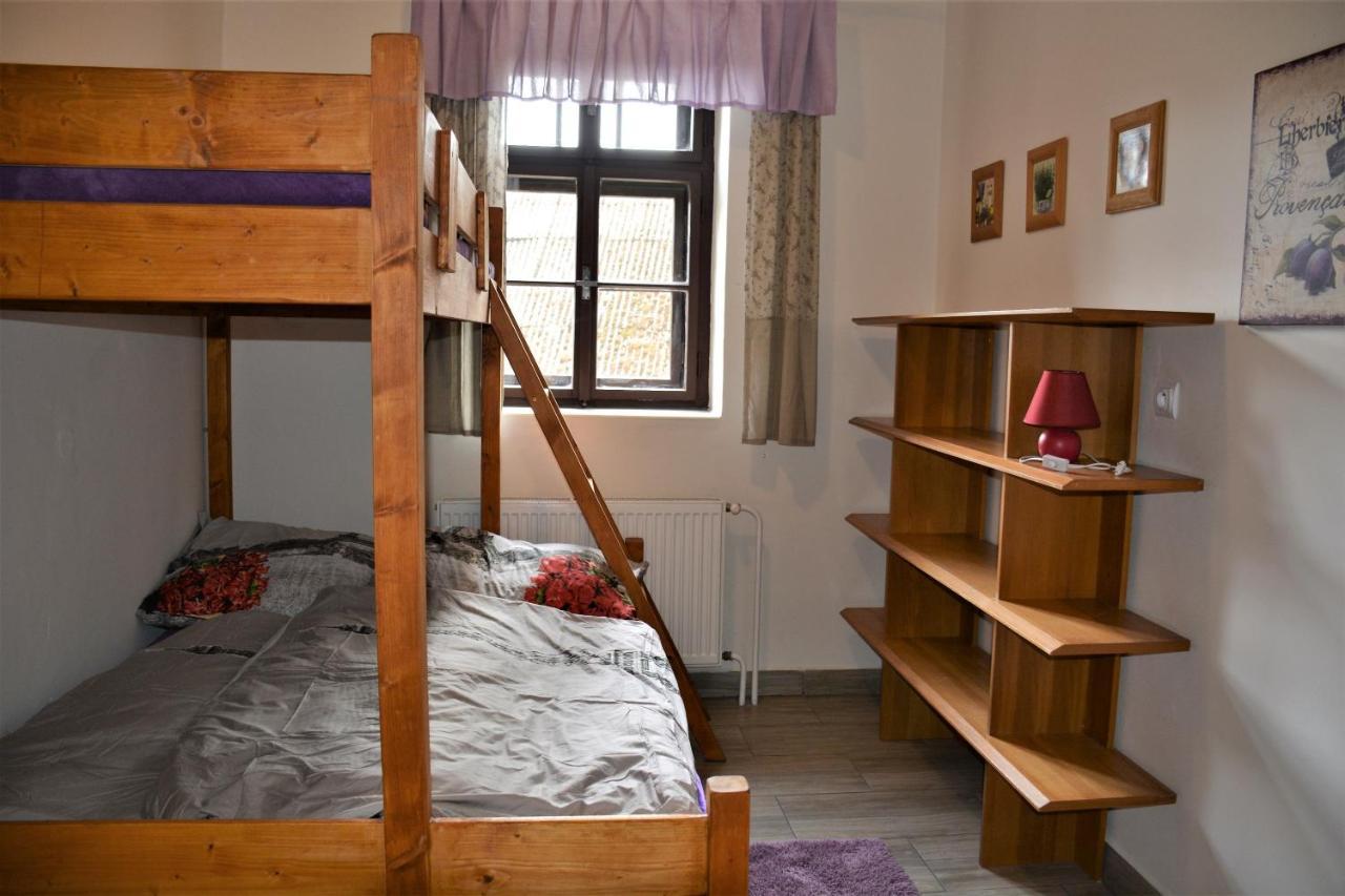 Na Konske Farme Apartment Malecov Екстериор снимка